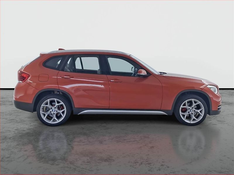 BMW X1 (2012) M Sport xDrive20d, 4X4 - fotka 6 z 24