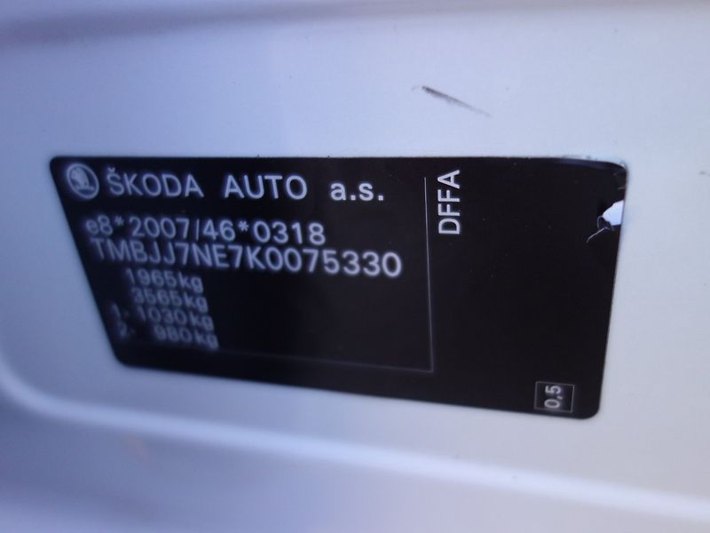 Škoda Octavia (2019) 2.0TDI 110kW DSG -VÝBAVA-DPH! - fotka 46 z 47