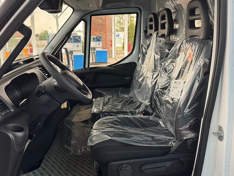 Iveco Daily (2026) 35S14 V L2H2 NOVÉ - fotka 7 z 49