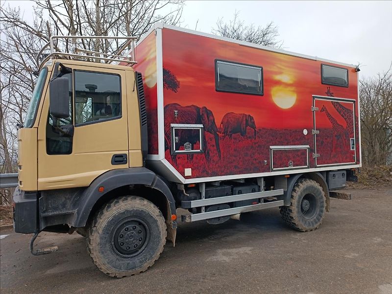 Iveco Ostatní 5,9 - fotka 4 z 29