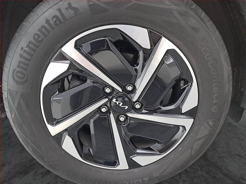 Kia Sportage (2022) 1.6 T-GDI - fotka 15 z 17