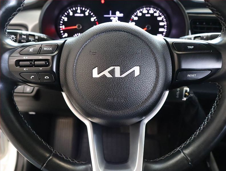 Kia Rio (2022) 1.2 DPI, Serv.kniha - fotka 17 z 17