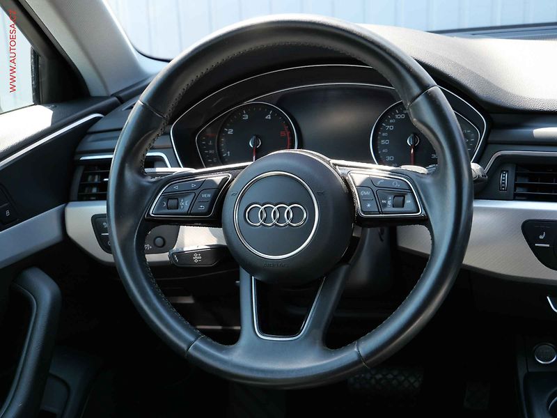 Audi A4 (2018) 3.0 TDi, servis.kniha, AT - fotka 11 z 24
