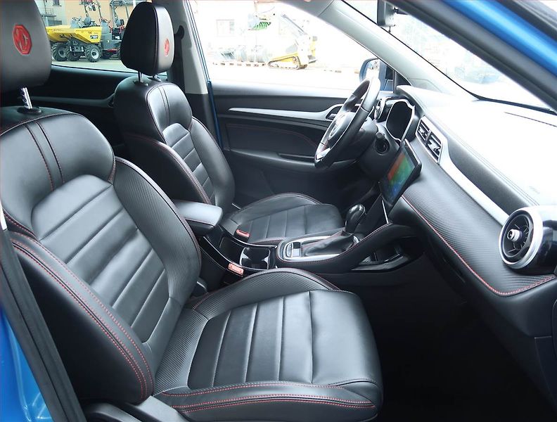 MG ZS (2022) 1.0 Turbo, Automat, Serv.kniha - fotka 9 z 23