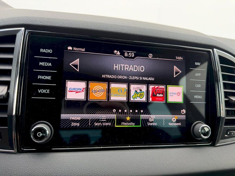 Škoda Karoq (2023) 1.5 TSI 110kW DSG Style - fotka 24 z 35