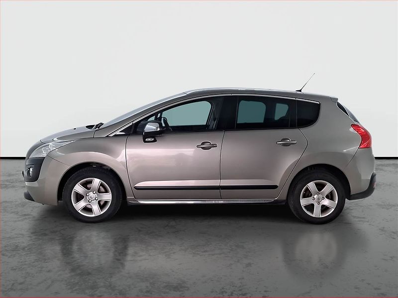 Peugeot 3008 (2010) 2.0 HDi, Tempomat - fotka 3 z 21