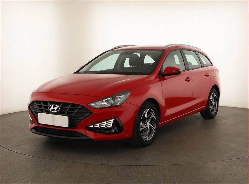 Hyundai i30 (2021) Comfort 1.0 T-GDI, ČR,1.maj - fotka 2 z 13