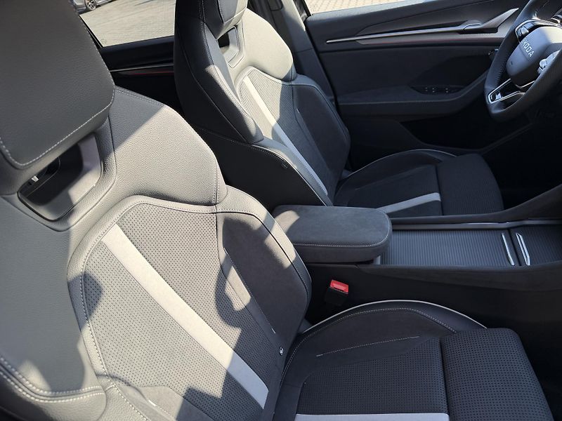 Škoda Kodiaq (2026) 2.0TDI 110kW SPORTLINE R19 CZ! - fotka 31 z 43