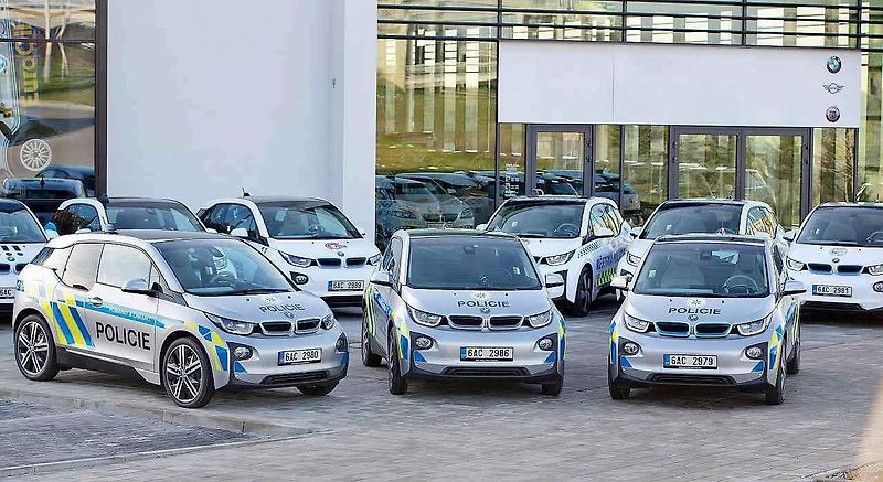 BMW i3 pro policisty.