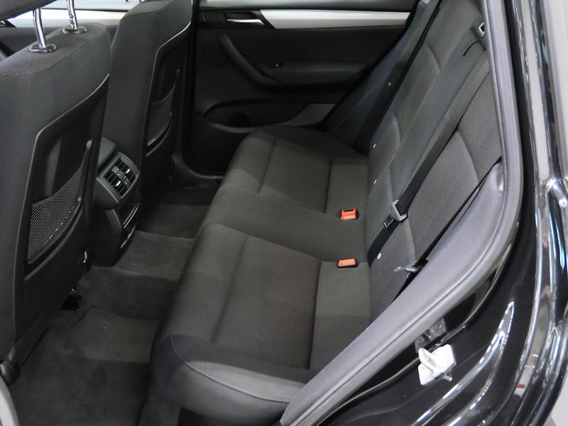 BMW X3 - fotka 25 z 26