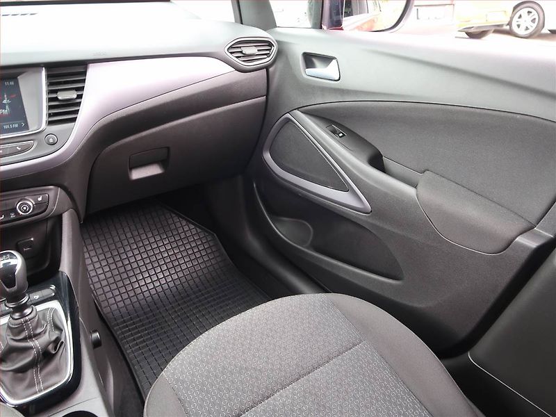 Opel Crossland X (2021) Edition 1.5 CDTI, Serv.kniha - fotka 8 z 19