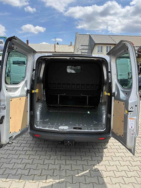 Ford Transit Custom (2015) L1-H1, 6 MÍST, KLIMA + TZ - fotka 12 z 13