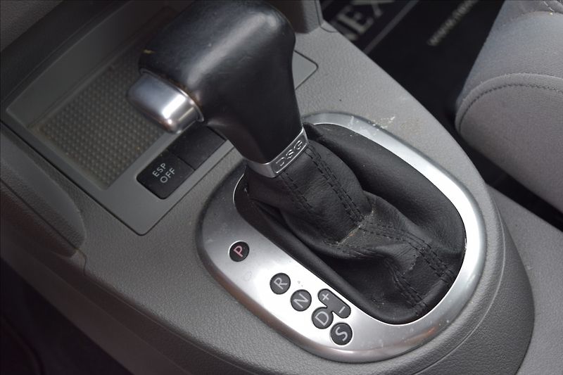Volkswagen Touran 1,9 TDI 77KW AUTOMAT PO STK - fotka 45 z 46