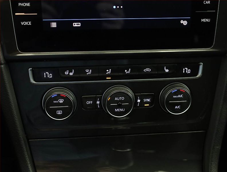 Volkswagen Golf (2019) 1.5 TSI, Serv.kniha, Tempomat - fotka 14 z 20