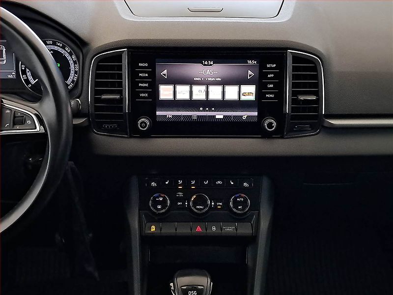 Škoda Karoq (2018) 1.5 TSI, Automat, Tempomat - fotka 12 z 18
