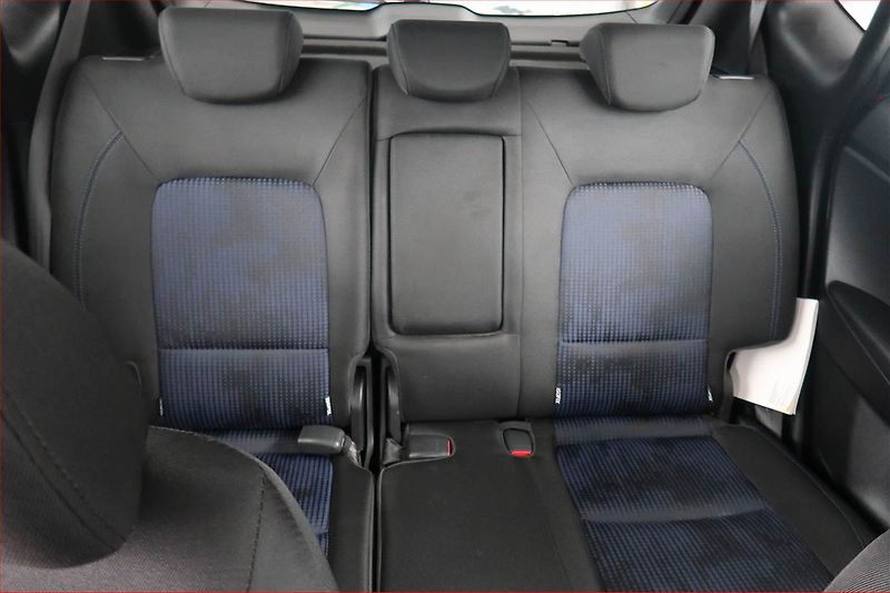 Hyundai ix20 (2019) 1.6 CVVT, Serv.kniha - fotka 10 z 15
