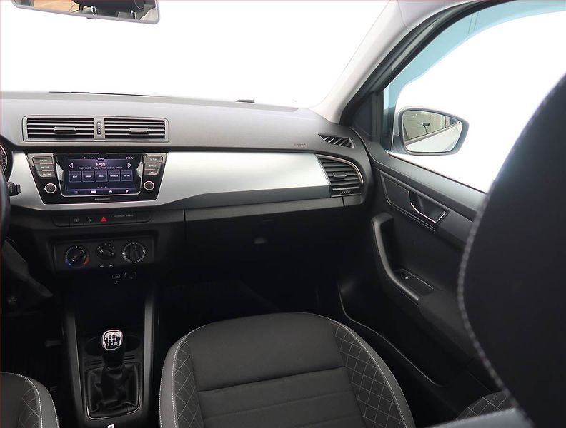 Škoda Fabia (2018) Ambition 1.0, Serv.kniha - fotka 8 z 19