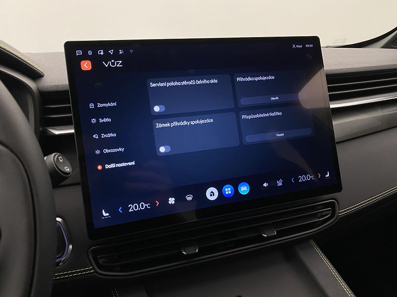 Lynk & Co 01 CORE PHEV AUT CZ 1.maj - fotka 62 z 72