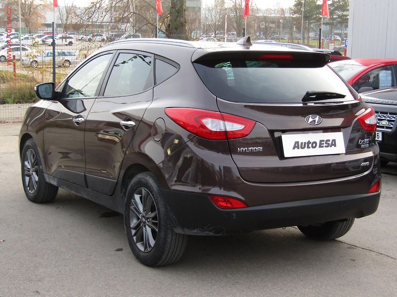 Hyundai ix35 (2015) 2.0 CRDi 4X4, Style, AT - fotka 6 z 19