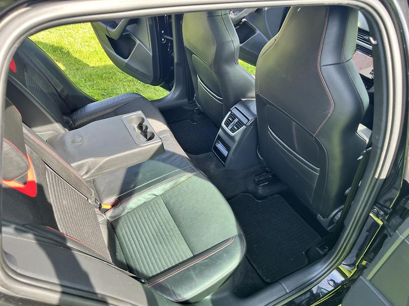 Škoda Octavia 2.0TDI 135KW,VRS,CHIP,TZ,NAVI - fotka 17 z 47