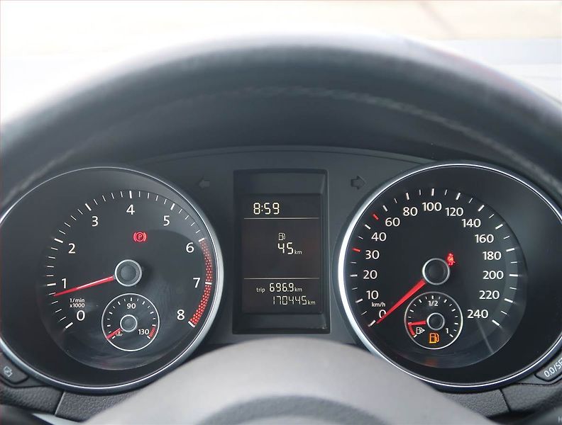 Volkswagen Golf (2012) 1.2 TSI, Tempomat - fotka 11 z 14