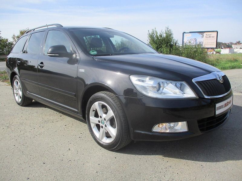 Škoda Octavia 1.2 TSi*TAŽNÉ*L+Z PNEU*VÝHŘEV - fotka 5 z 43