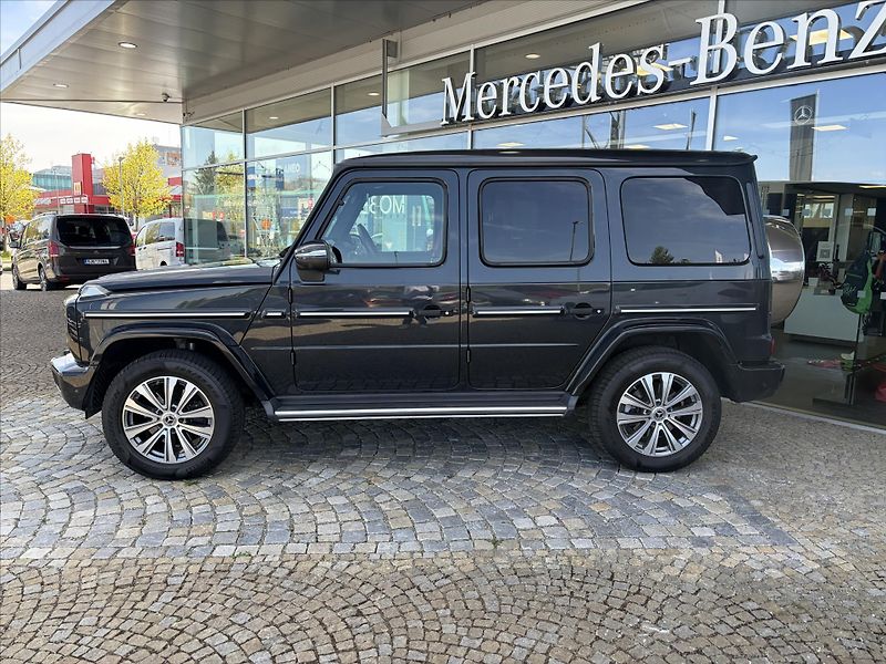 Mercedes-Benz Třídy G G 350d AMG paket - fotka 2 z 32