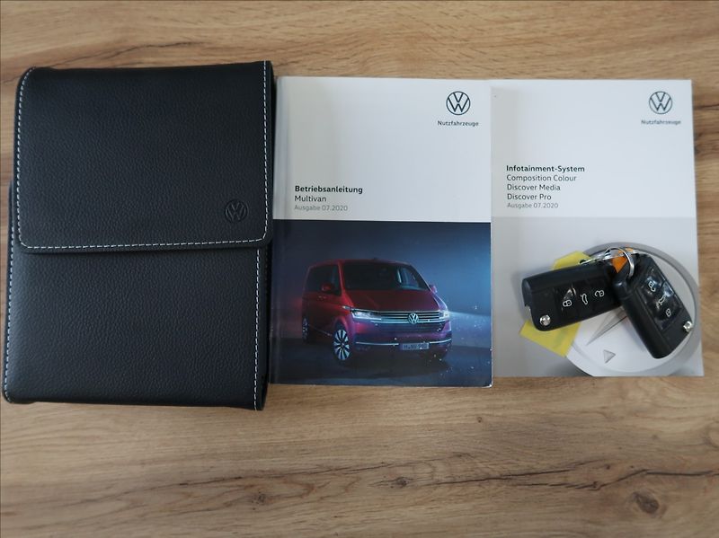Volkswagen Multivan 2,0 TDi,110kW,7míst,4x4,DSG,DP - fotka 28 z 34