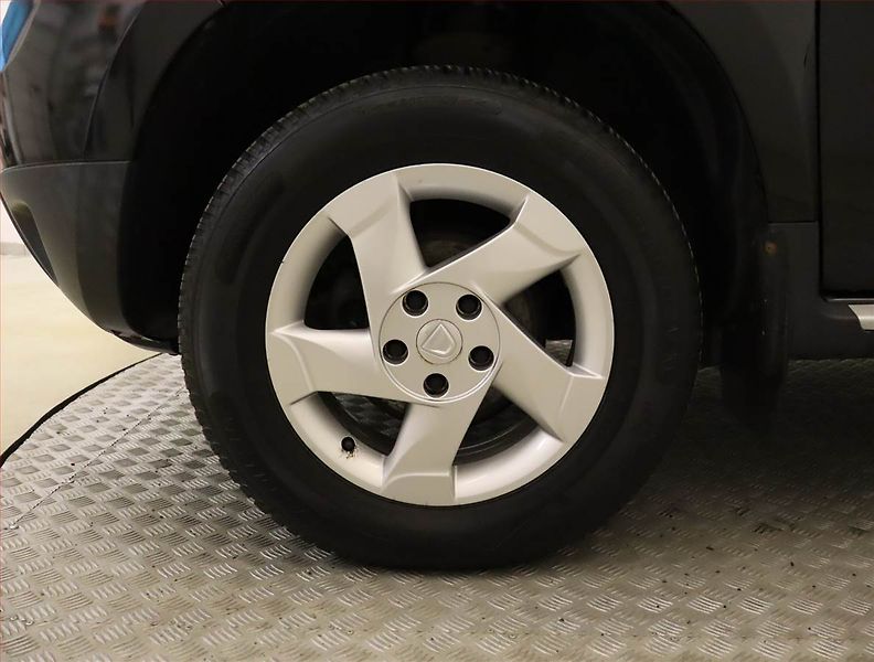 Dacia Duster (2010) 1.6 16V - fotka 14 z 14