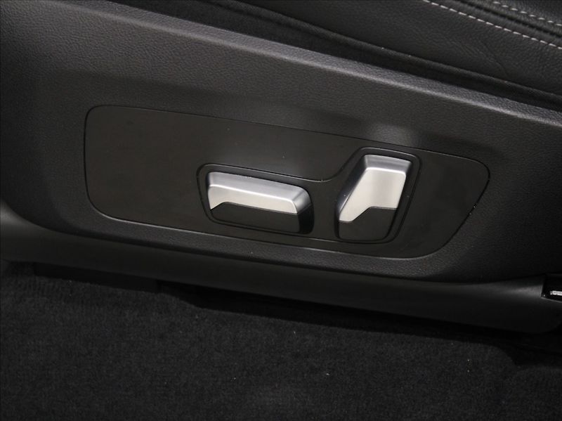 BMW X3 3,0 30xD M-Paket.PANO.Paměť.ČR - fotka 29 z 35