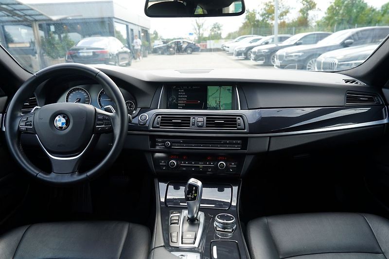 BMW Řada 5 520d xDrive/185 PS/kůže/AT - fotka 19 z 39