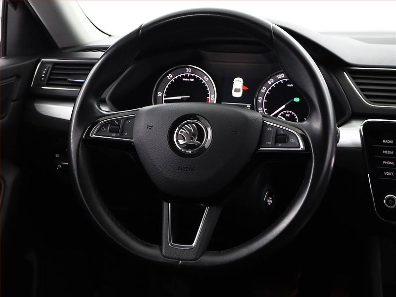 Škoda Superb (2020) Ambition Plus 2.0 TDI, Automat - fotka 14 z 19