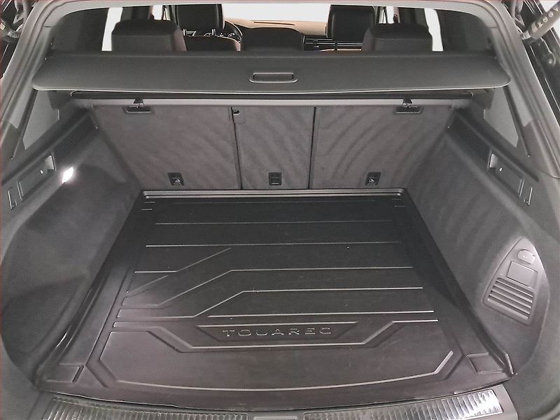 Volkswagen Touareg (2021) 3.0 TDI - fotka 14 z 19