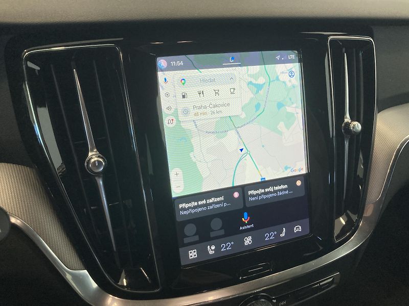 Volvo V60 B4 FWD PLUS DARK TAŽNÉ ZAŘÍ. - fotka 21 z 31