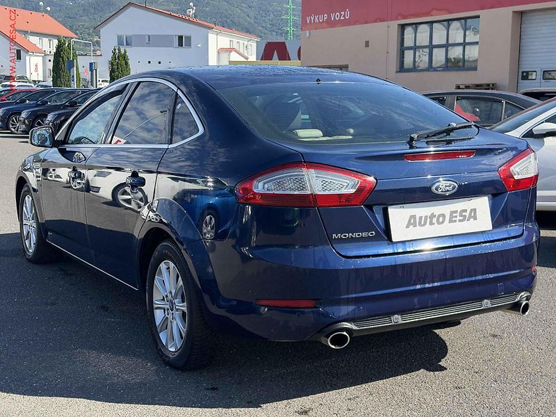 Ford Mondeo (2012) 2.2TDCi, Navi, kůže - fotka 6 z 17