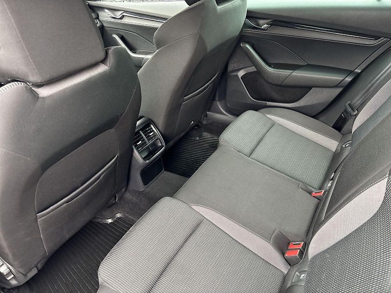 Škoda Octavia (2021) Combi 2.0 TDI Ambition+ - fotka 8 z 32