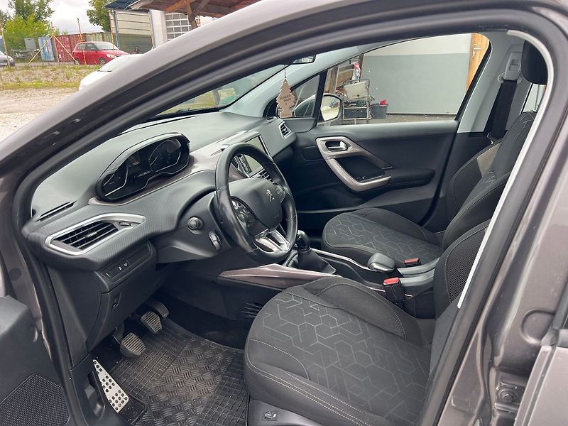 Peugeot 2008 1.6 HDI - fotka 6 z 15