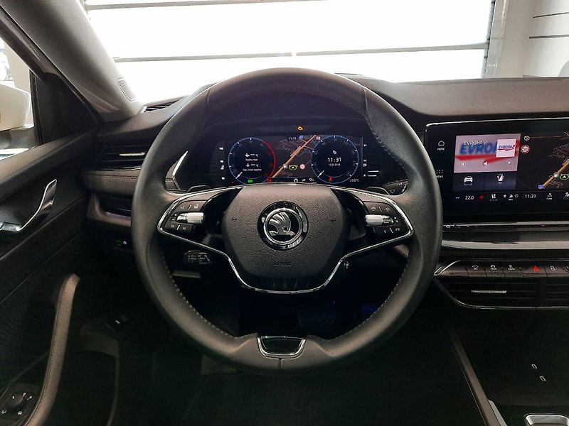 Škoda Octavia (2022) Combi Style Plus 2.0 TDI (110k - fotka 14 z 33