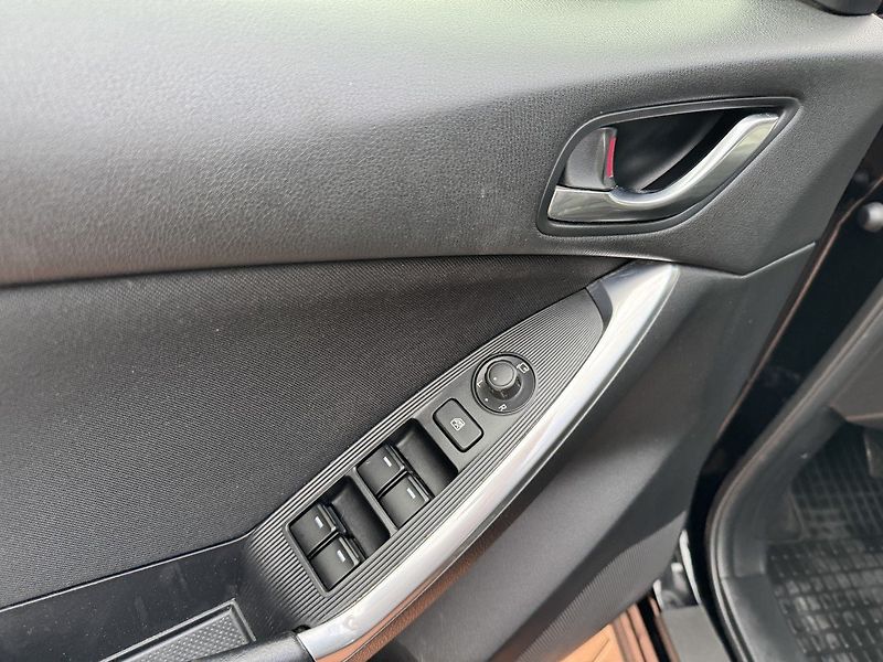 Mazda CX-5 (2014) 2.0i G-165 Navi Digi Klima RVM - fotka 28 z 47