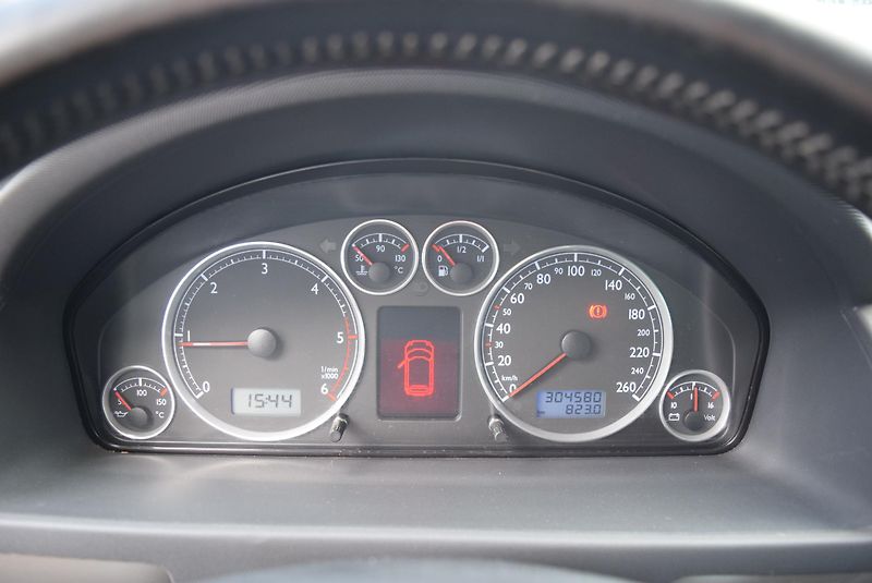 Volkswagen Sharan (2009) 1.9TDI 85kw 4MOTION BUSINESS  - fotka 28 z 43