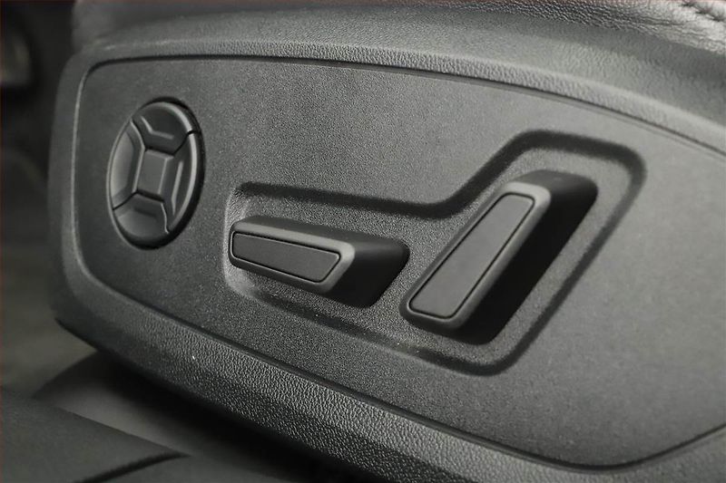 Audi A6 (2022) 55 TFSI e - fotka 12 z 20