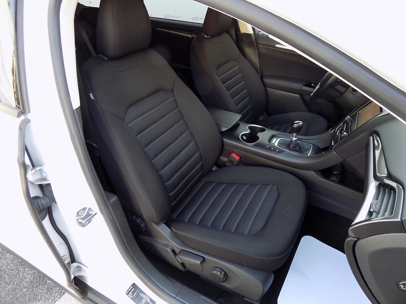 Ford Mondeo (2019) 2.0TDCi/Trend/LED/DPH/ - fotka 17 z 45