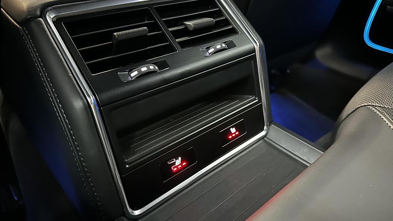Porsche Panamera TURBO S / ZÁRUKA / TOP STAV - fotka 25 z 50