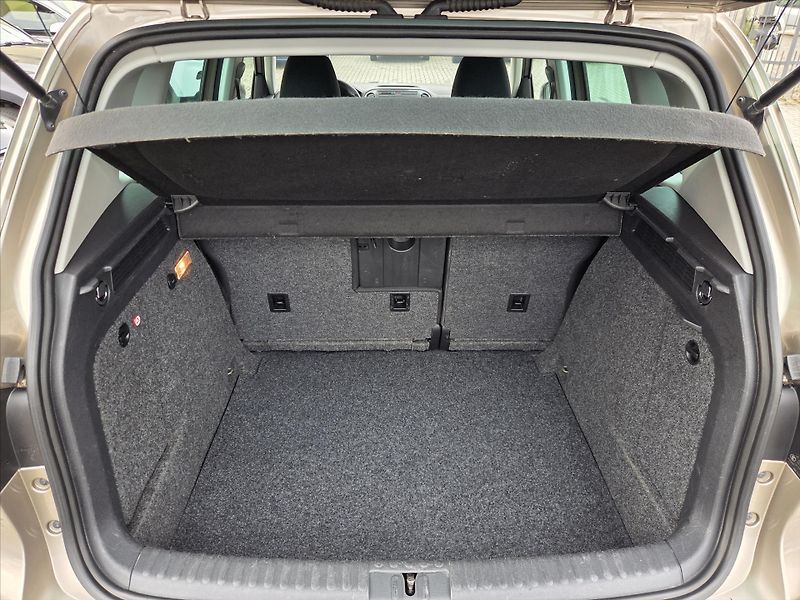 Volkswagen Tiguan 2,0 TDi DSG 4x4 Tažné z. Track - fotka 12 z 24