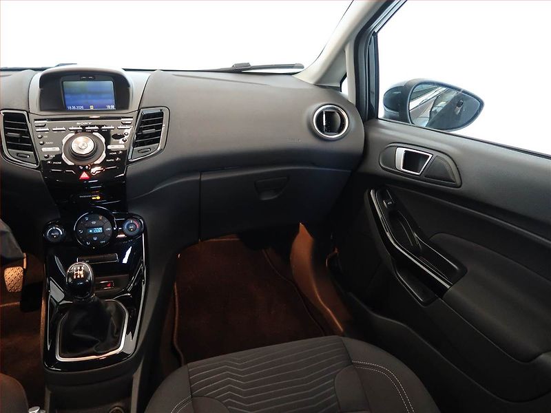Ford Fiesta (2014) 1.0 EcoBoost, Serv.kniha, Navi - fotka 8 z 14