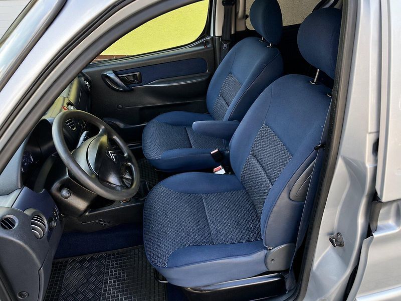 Citroën Berlingo 1,6i (80kW)*TAŽNÉ ZAŘÍZENÍ* - fotka 9 z 15