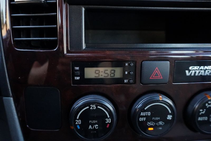 Suzuki Grand Vitara XL-7 - fotka 24 z 45