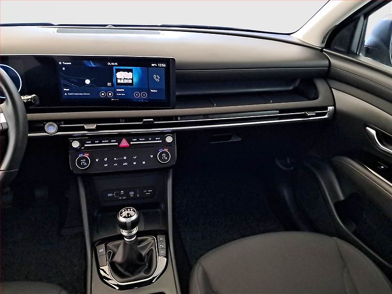 Hyundai Tucson (2024) 1.6 T-GDI 48V MHEV - fotka 8 z 22