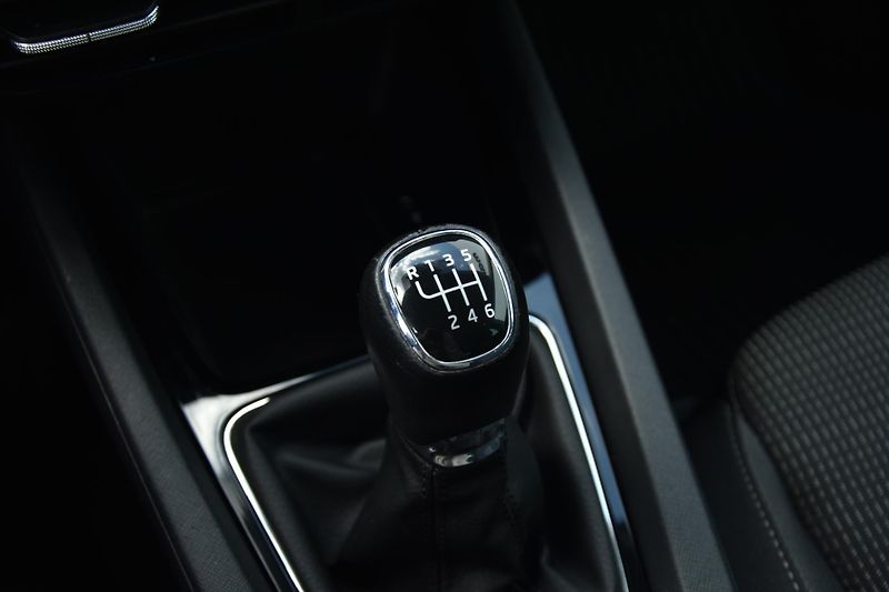 Škoda Octavia 1.5 TSI 110kW LED AMBITION+ ČR - fotka 25 z 28