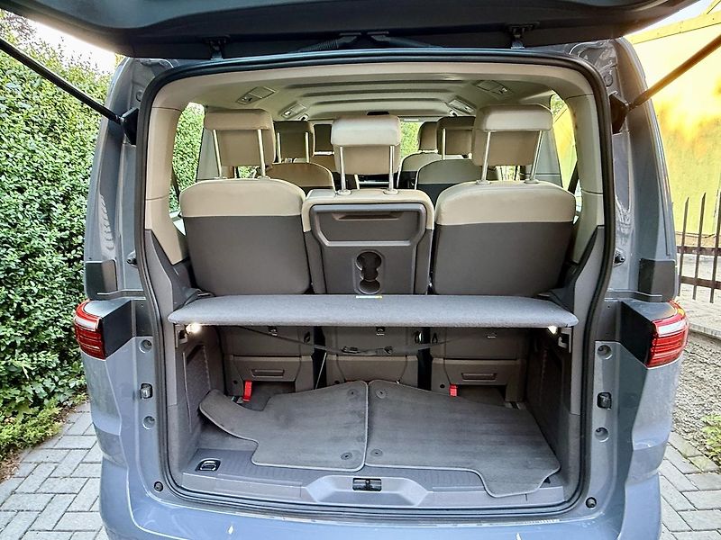 Volkswagen Multivan (2024) 2,0TSi 150kW LIFE DSG Koup.ČR - fotka 18 z 21